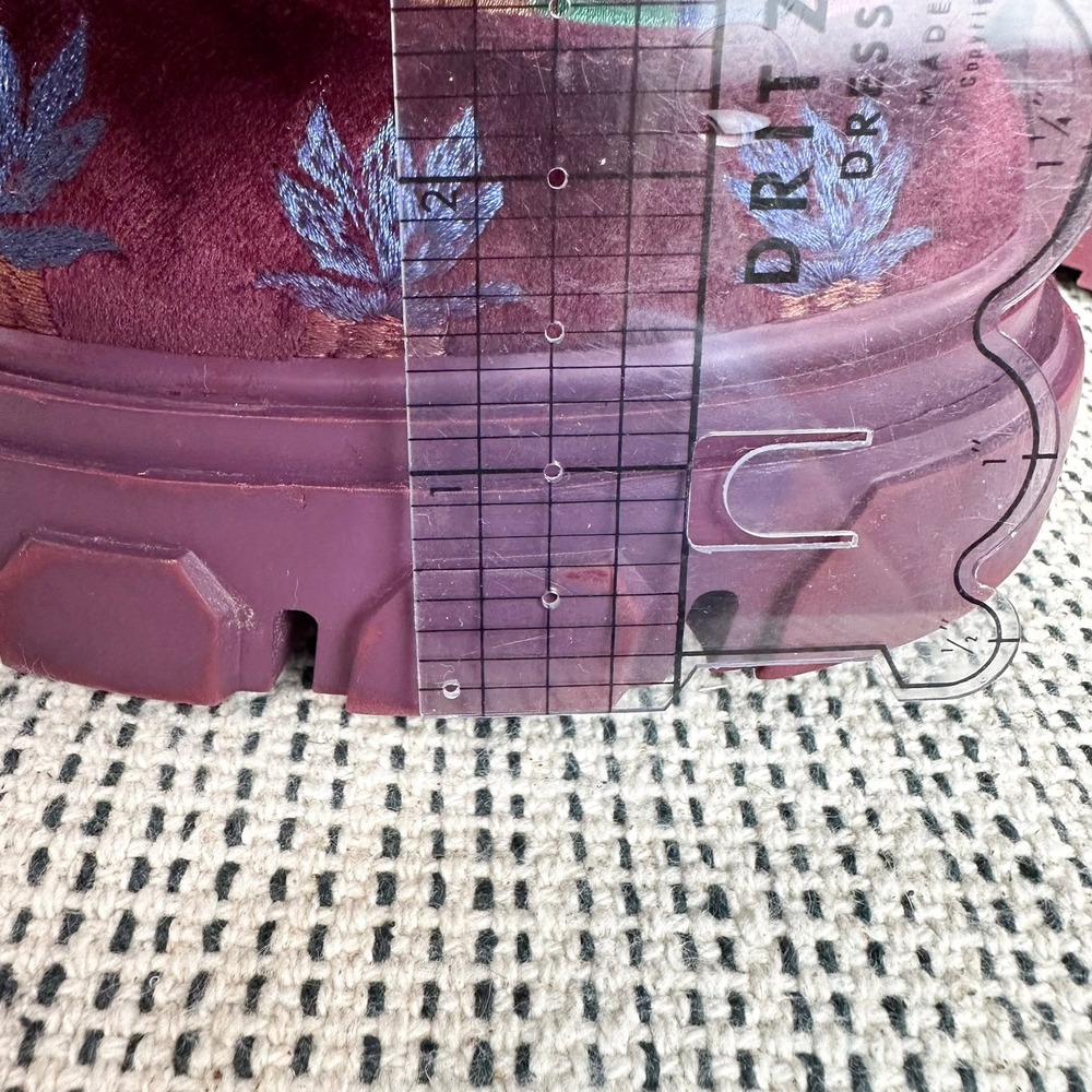 Farm Rio Loafers Womens Size 8.5 Purple Velvet Embroidered Platform Lug Sole - Picture 12 of 12